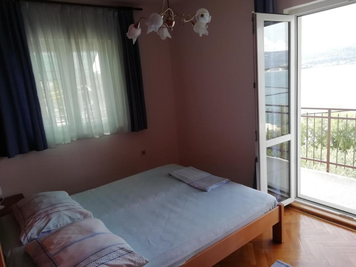 Apartmani Ante 特罗吉尔 外观 照片
