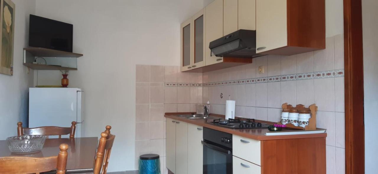 Apartmani Ante 特罗吉尔 外观 照片