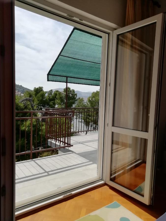 Apartmani Ante 特罗吉尔 外观 照片