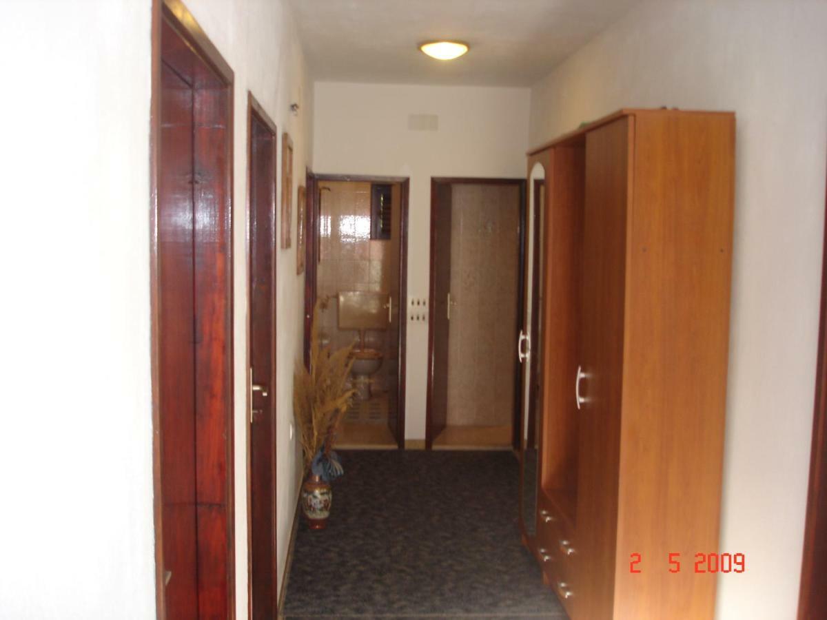 Apartmani Ante 特罗吉尔 外观 照片
